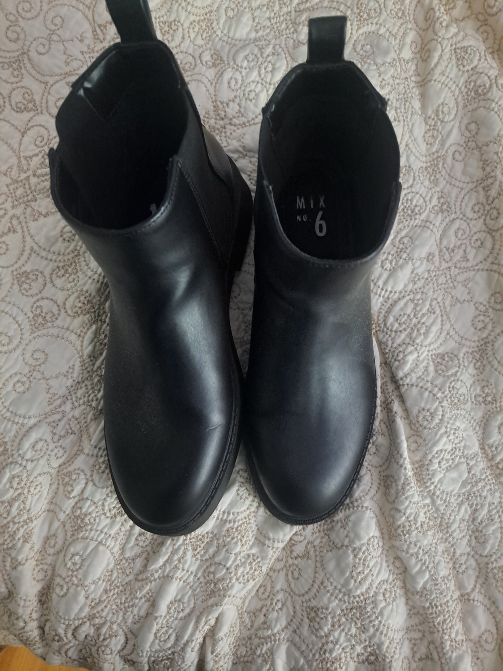 New Stylish black Chelsea boots from Mix No. 6 in size 8.5M. These boots have a